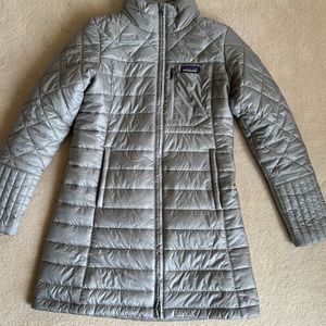 NWT Patagonia Women’s Radalie Parka Slim fit